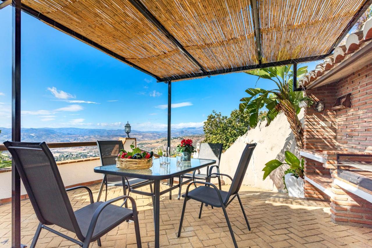 Holiday Home El Encinar Alcaucín Eksteriør bilde