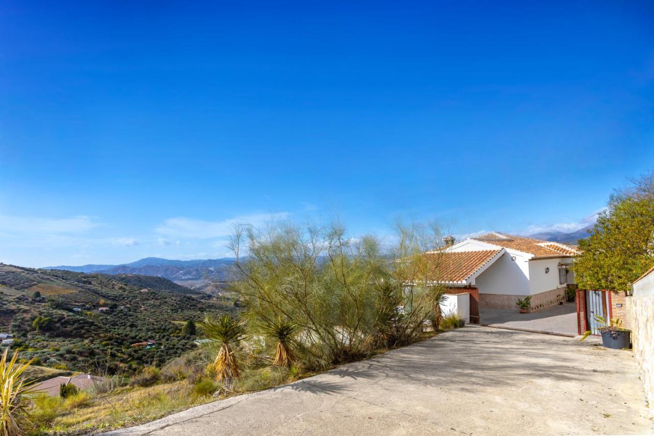 Holiday Home El Encinar Alcaucín Eksteriør bilde